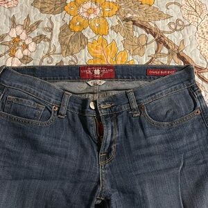 Women’s Lucky brand jeans. Charlie baby Boot style size 6.